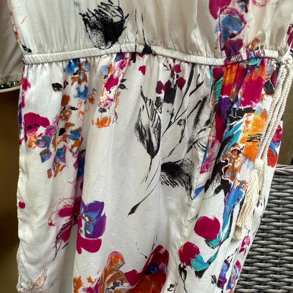 One Piece Shorts Romper with Pockets - Picture 8 of 9